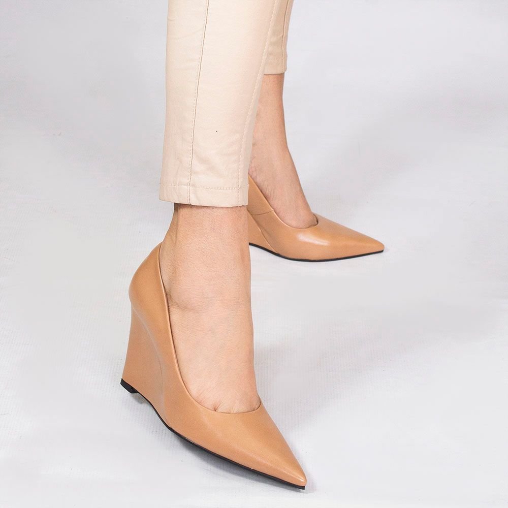 Scarpin Zatta Anabela Antonia Palha Bege 4