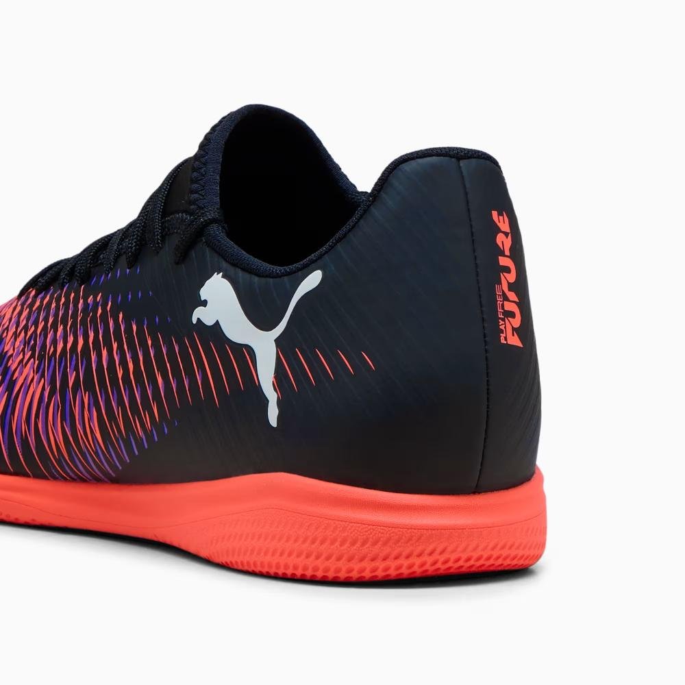 CHUTEIRA FUTSAL PUMA FUTURE 8 PLAY IT MASCULINA 108379 Preto/Laranja 4