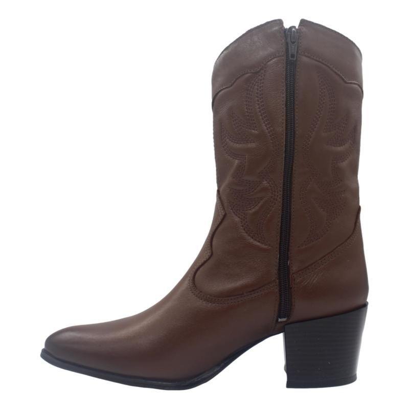 BOTA COURO NEWBORN CANO MEDIO FEMININA COUNTRY 8805 Marrom 2