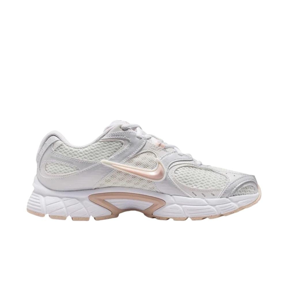 TÊNIS NIKE V5 RNR FEMININO HQ7901