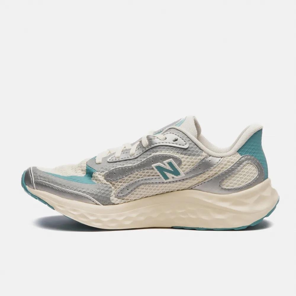 TÊNIS NEW BALANCE ESPORTIVO FEMININO ARISHIV4 FRESH FOAM WARIS4F Branco/Prata/Verde 2