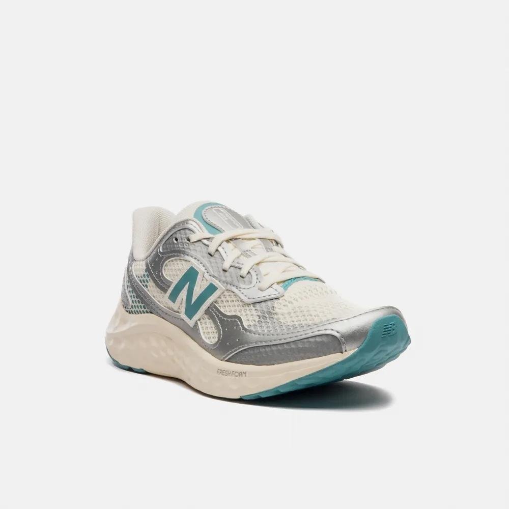 TÊNIS NEW BALANCE ESPORTIVO FEMININO ARISHIV4 FRESH FOAM WARIS4F Branco/Prata/Verde 4