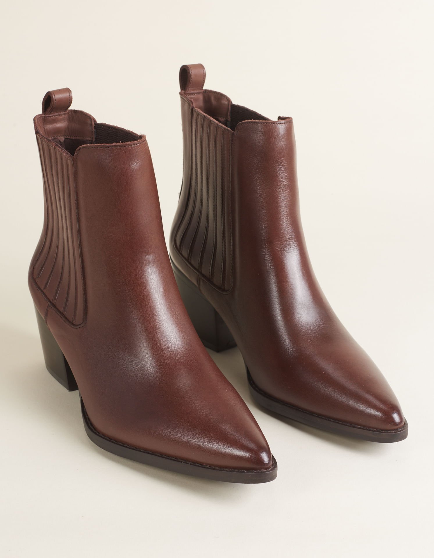 Bota Couro Bico Fino - Cafe