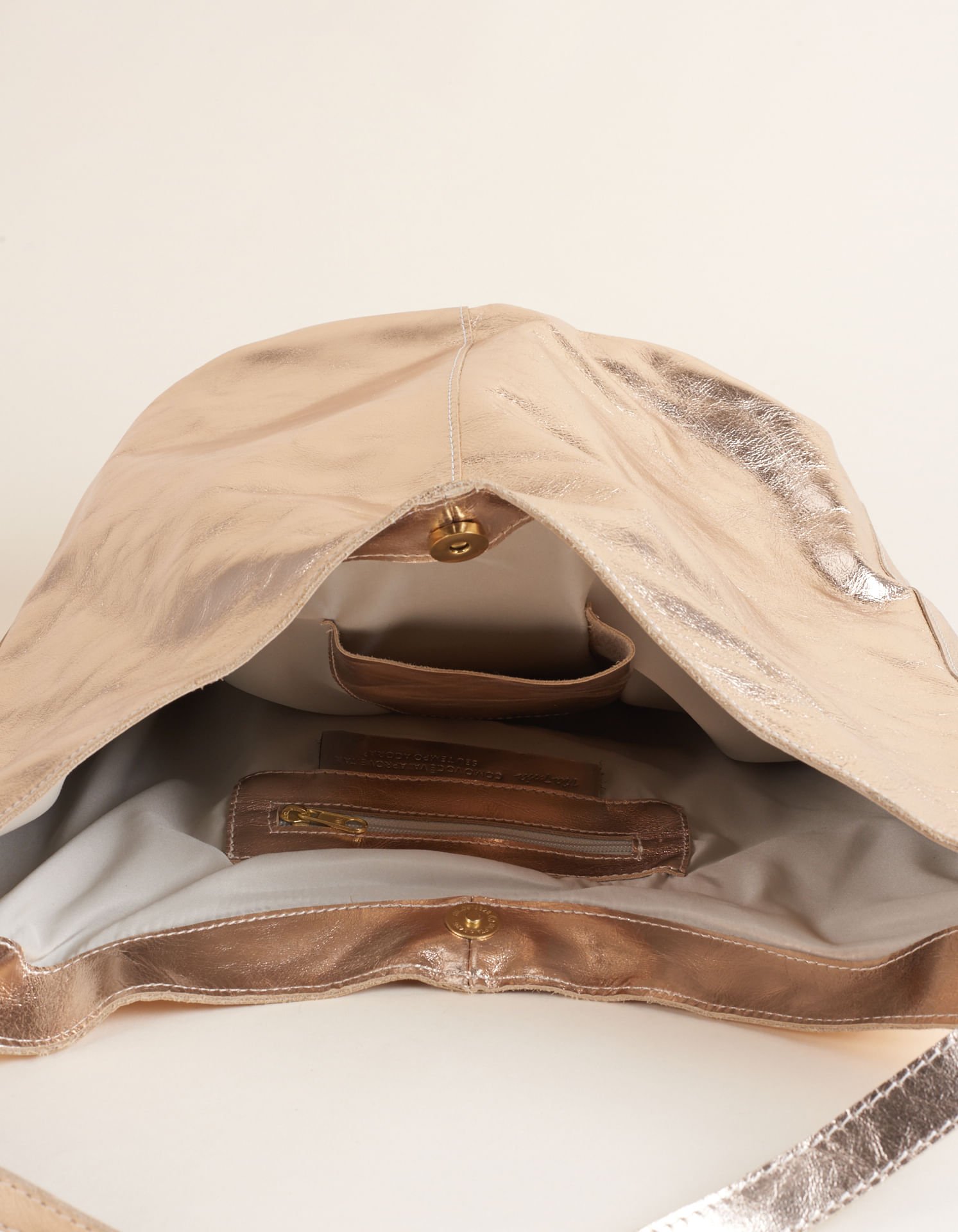 Bolsa Grande Couro Via Mia - Ouro Light Dourado 3