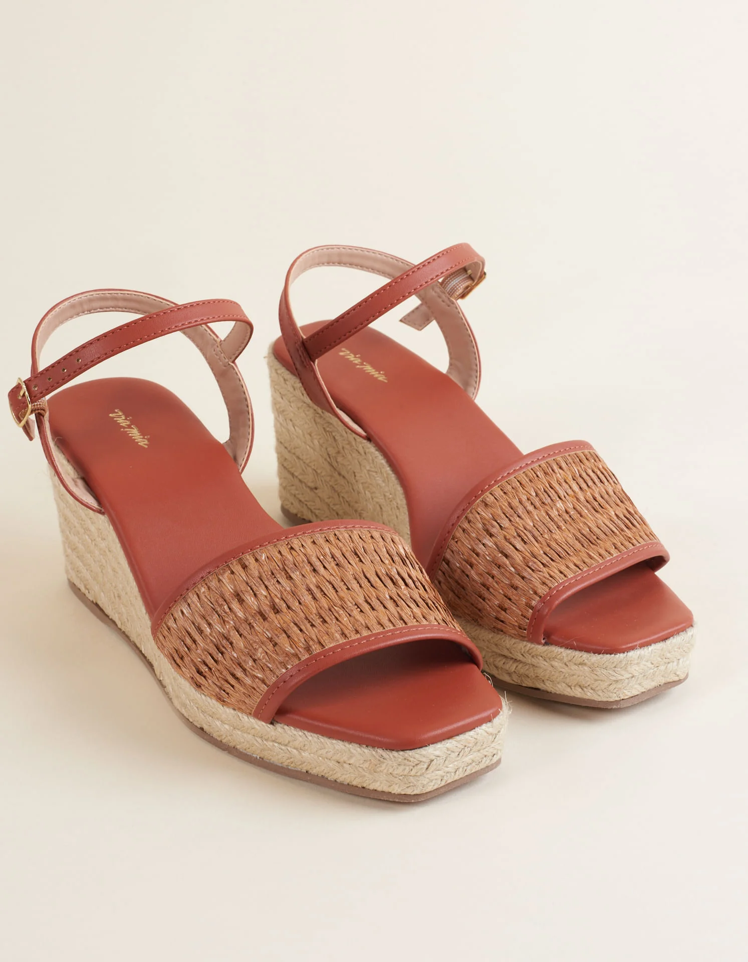 Plataforma com Tira Larga em Palha - Unica Bege 2