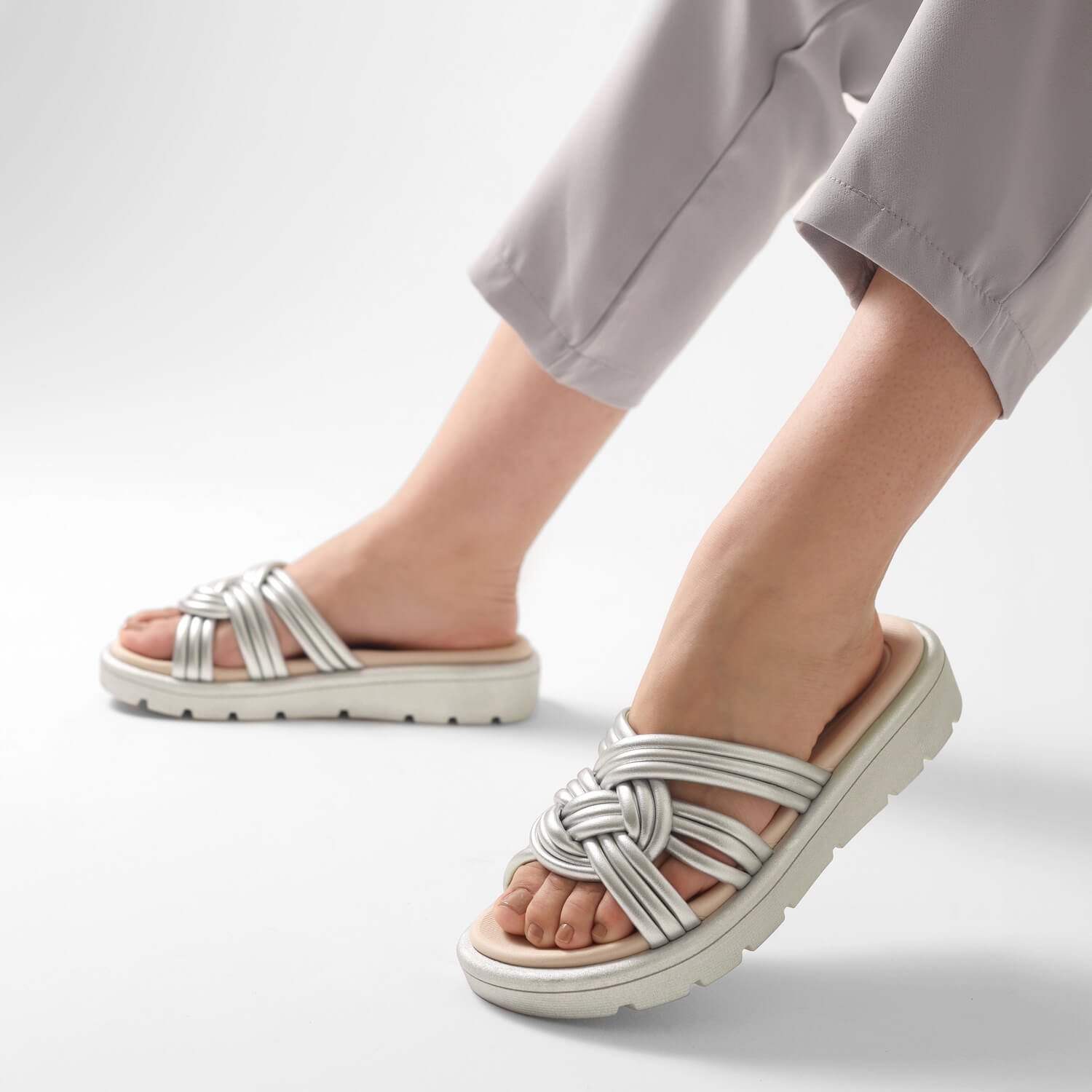 Tamanco Gabriela Anabela Baixo Prata Prata 5