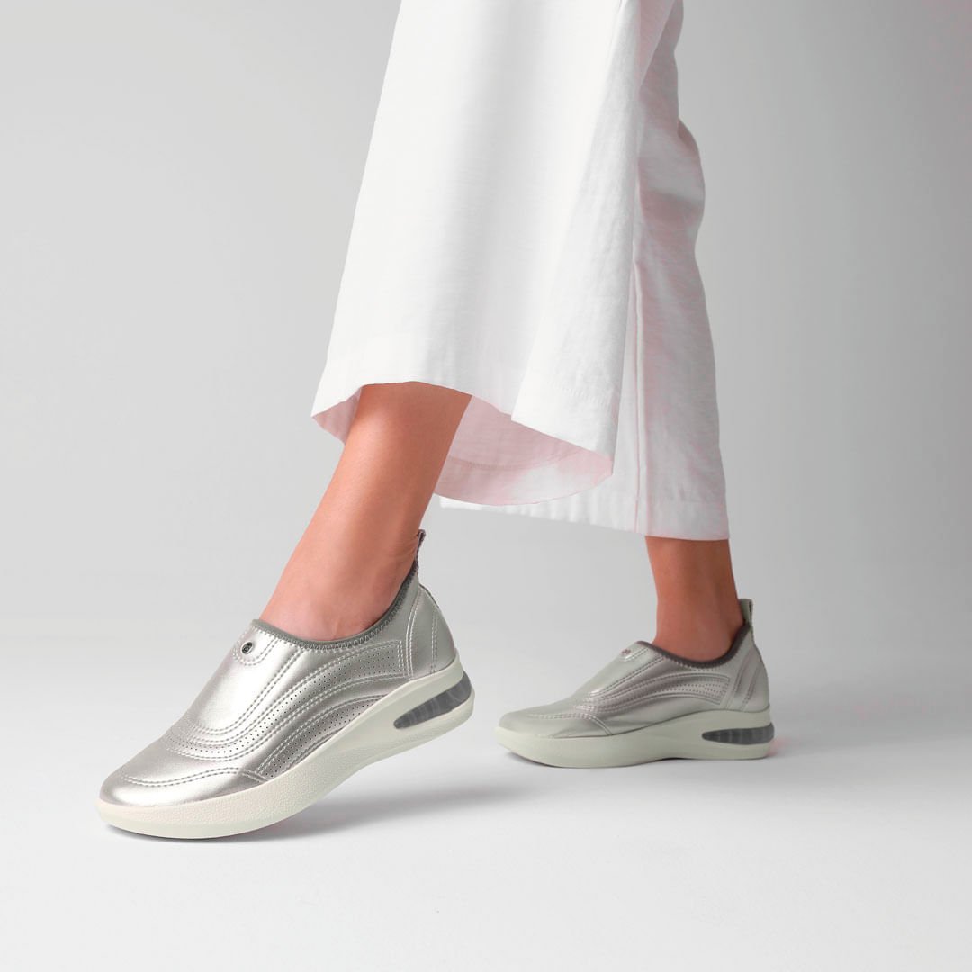 Tênis SoftStep Salto Anabela Médio Prata Prata 5