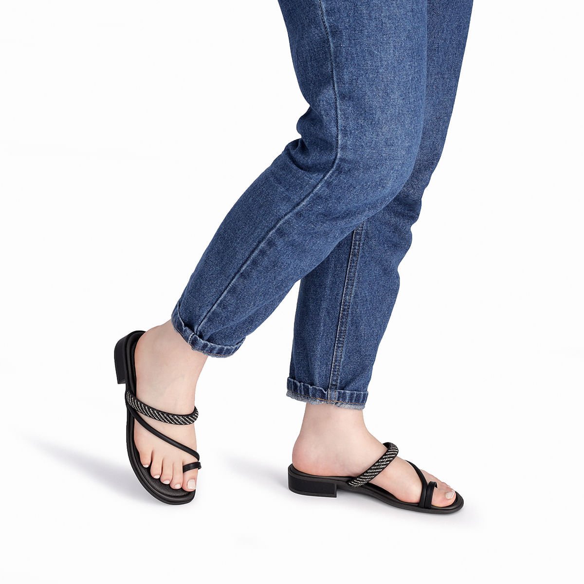 Tamanco Taila Salto Baixo Preto Preto 4