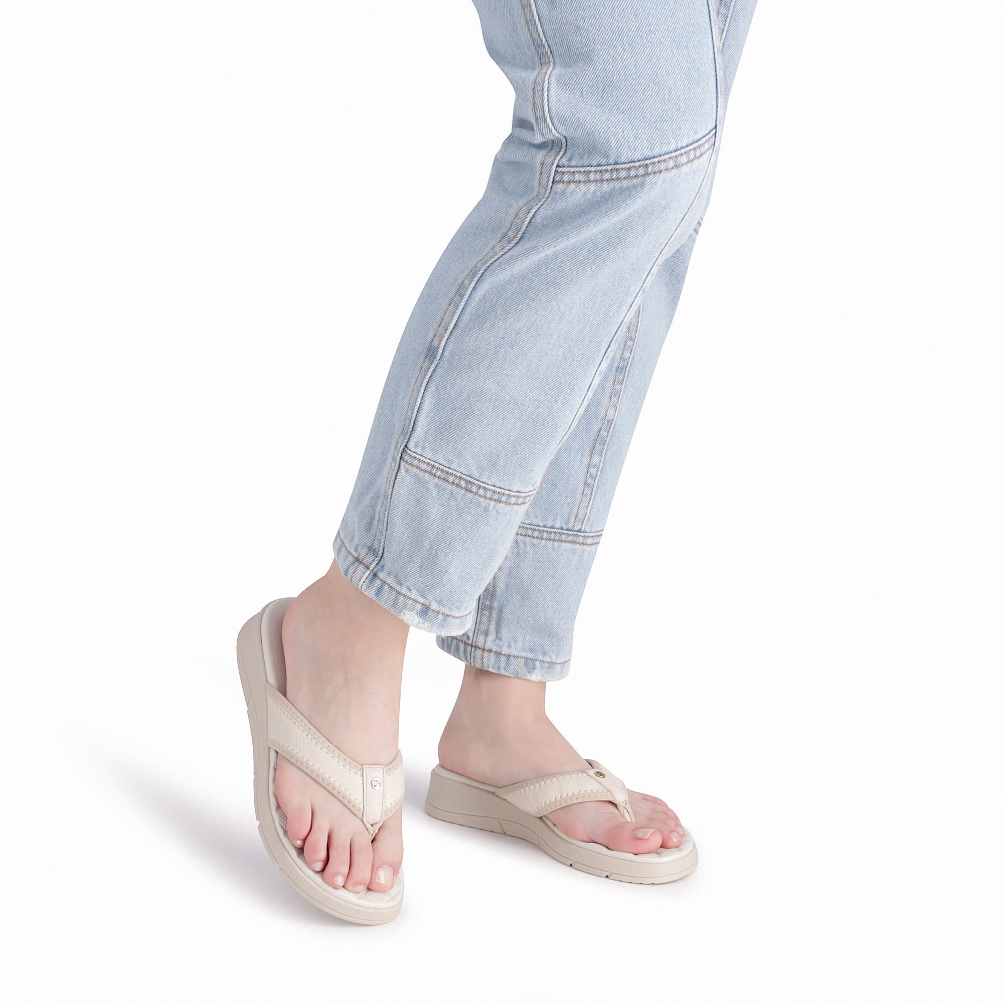 Chinelo Esporão Anabela Médio Off White com Marfim Branco 3