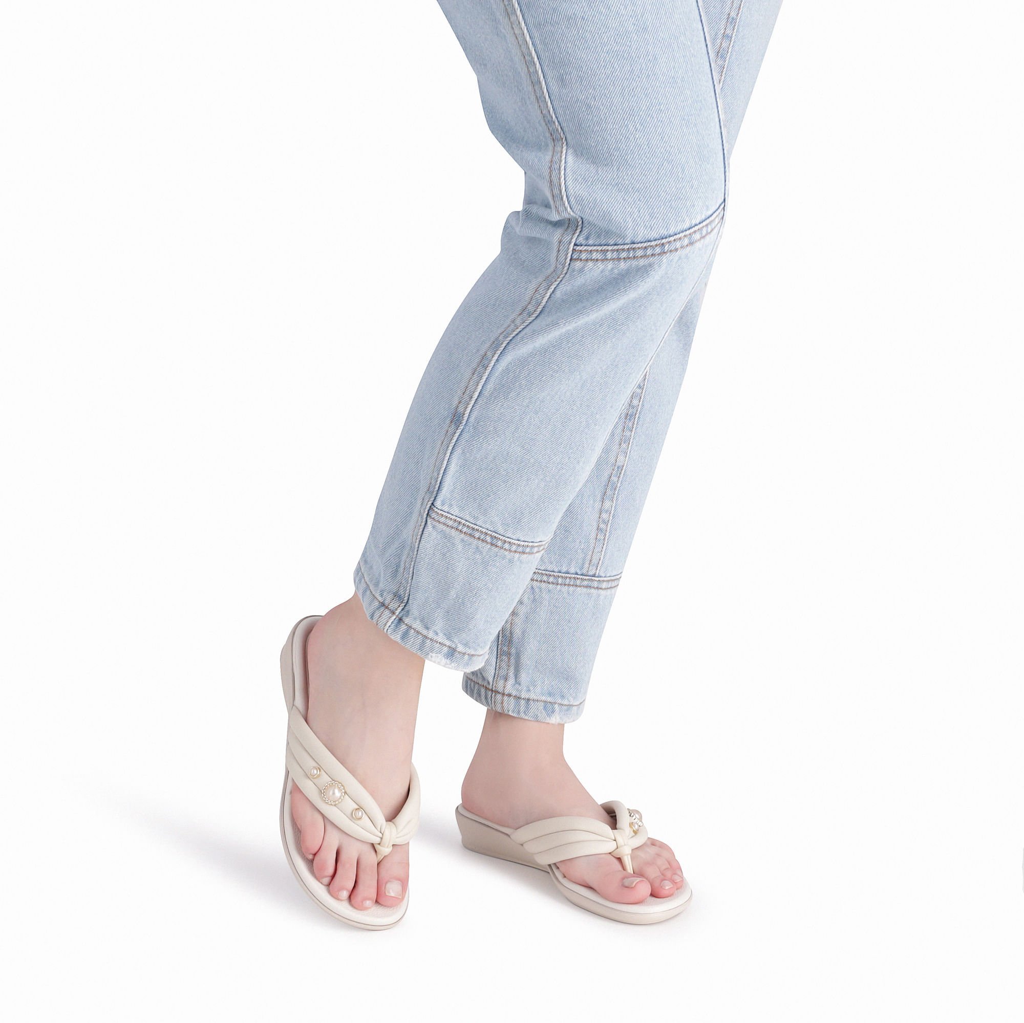 Chinelo Camila Rasteira Off White Branco 3