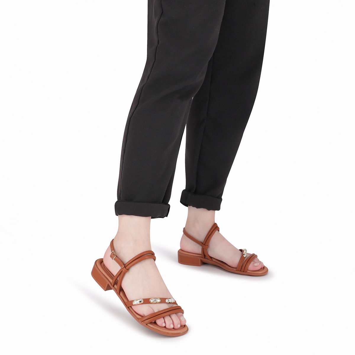 Sandália Taila Salto Baixo Ocre Marrom 9