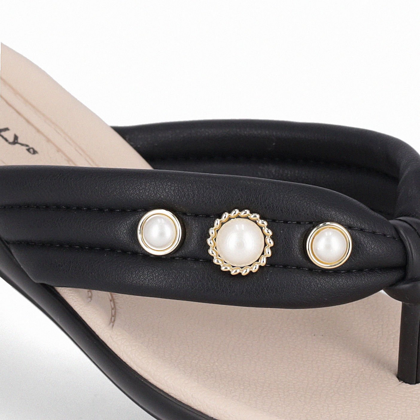 Chinelo Camila Rasteira Preto Preto 4