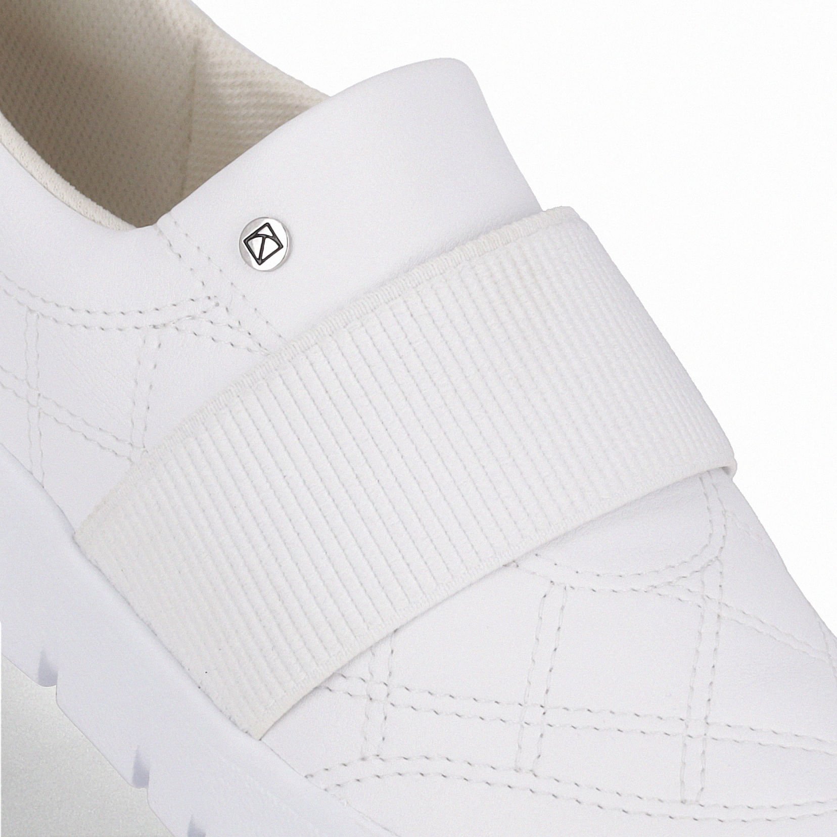 Tênis Vicky Salto Baixo Branco Neve Branco 4