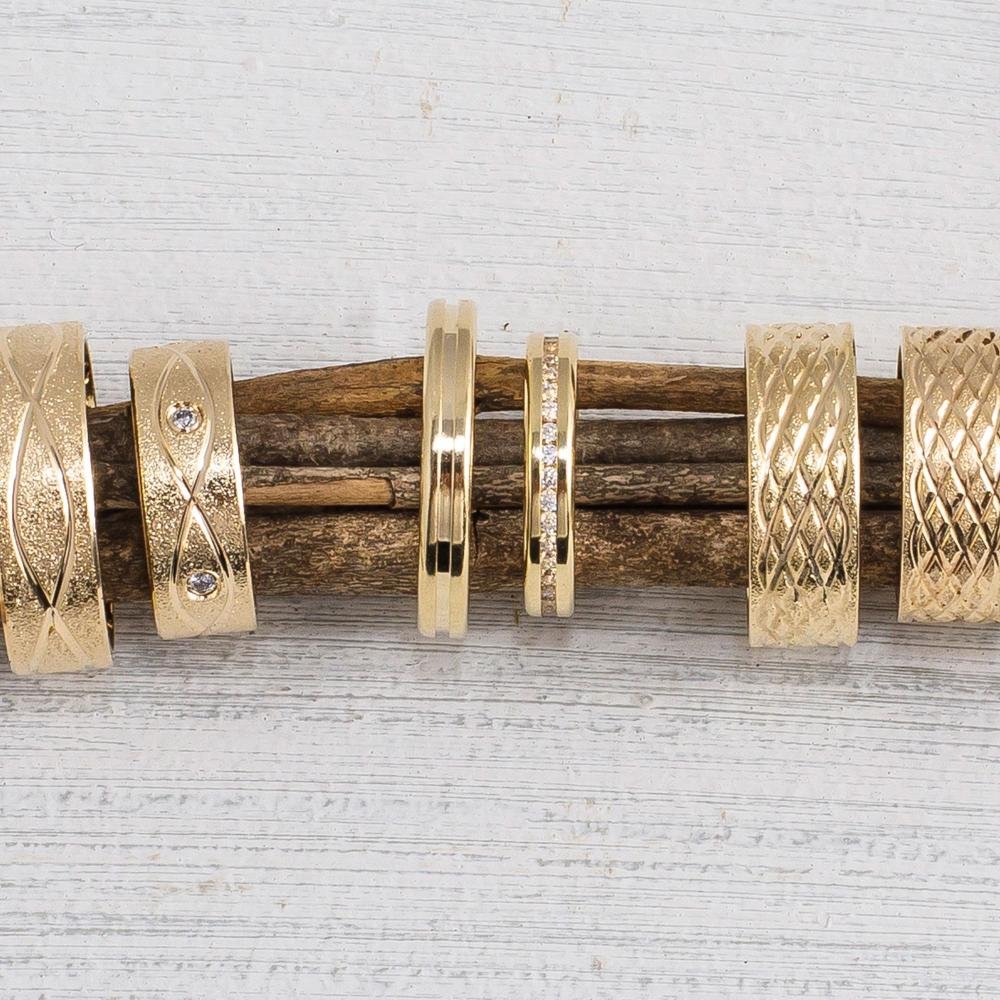 Aliança Aton *Deus do Sol 3.45mm Gold IPG Dourado 3