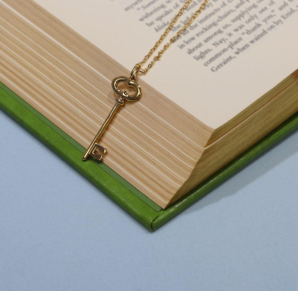 Pingente Prata c/ Ouro 18K Chave 37x13mm Dourado 3