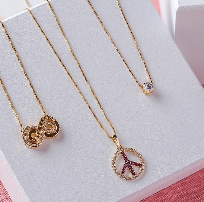 Colar Prata c/ Ouro 18K e Ródio Negro Paz Amor com Zircônias Dourado 3