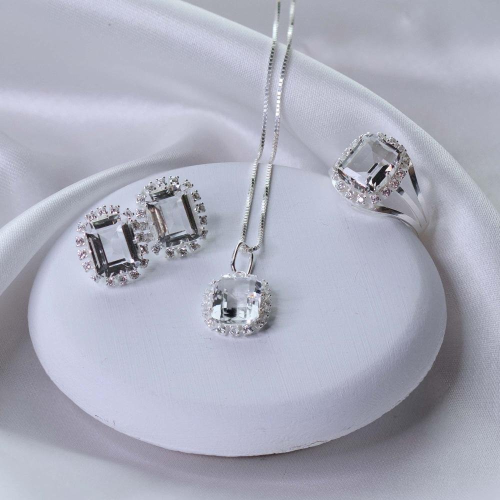 Anel de Prata Coleção Queens Cristal 8x10 e Zircônias Brancas Prata 3