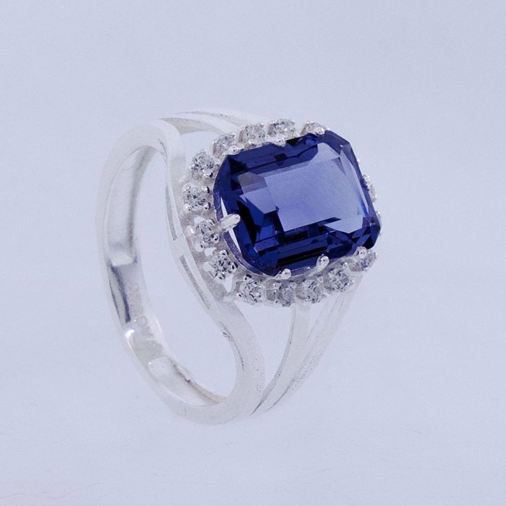 Anel de Prata Coleção Queens Cristal Tanzanita 8x10 e Zircô Prata 1