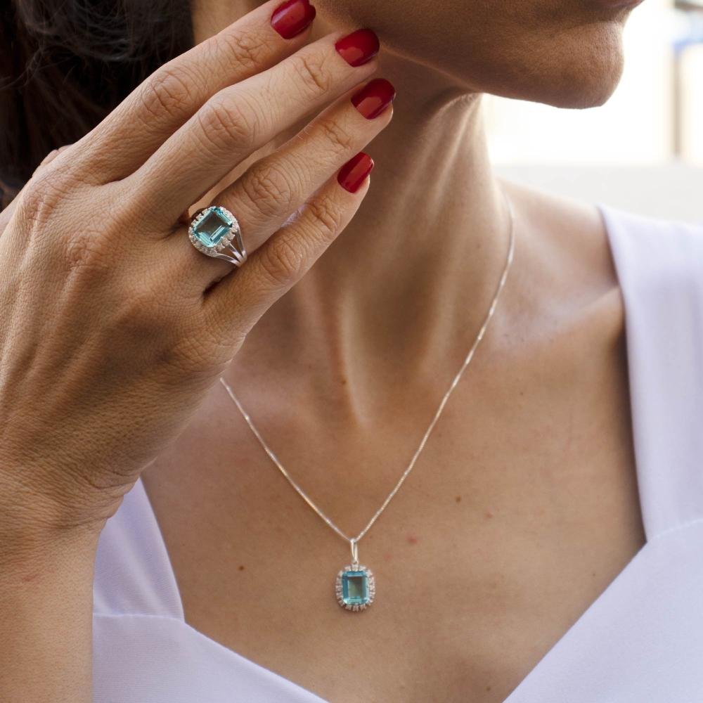 Anel de Prata Coleção Queens Cristal Topázio Sky 8x10 e Zircônias Brancas Prata 2