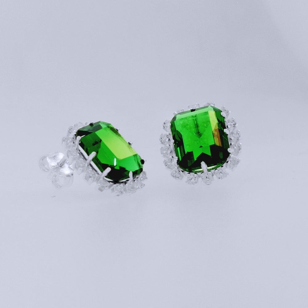 Brinco de Prata Coleção Queens Cristal Esmeralda 8x10 e Zir Prata 2