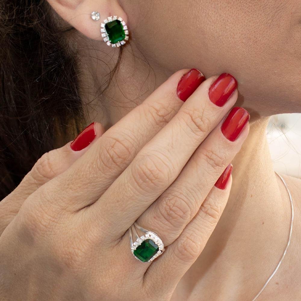Anel de Prata Coleção Queens Cristal Esmeralda 8x10 e Zircônias Brancas Prata 3