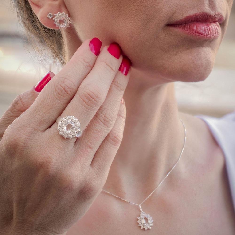 Anel de Prata Coleção Queens Cristal 6x8 e Zircônias Branca Prata 2