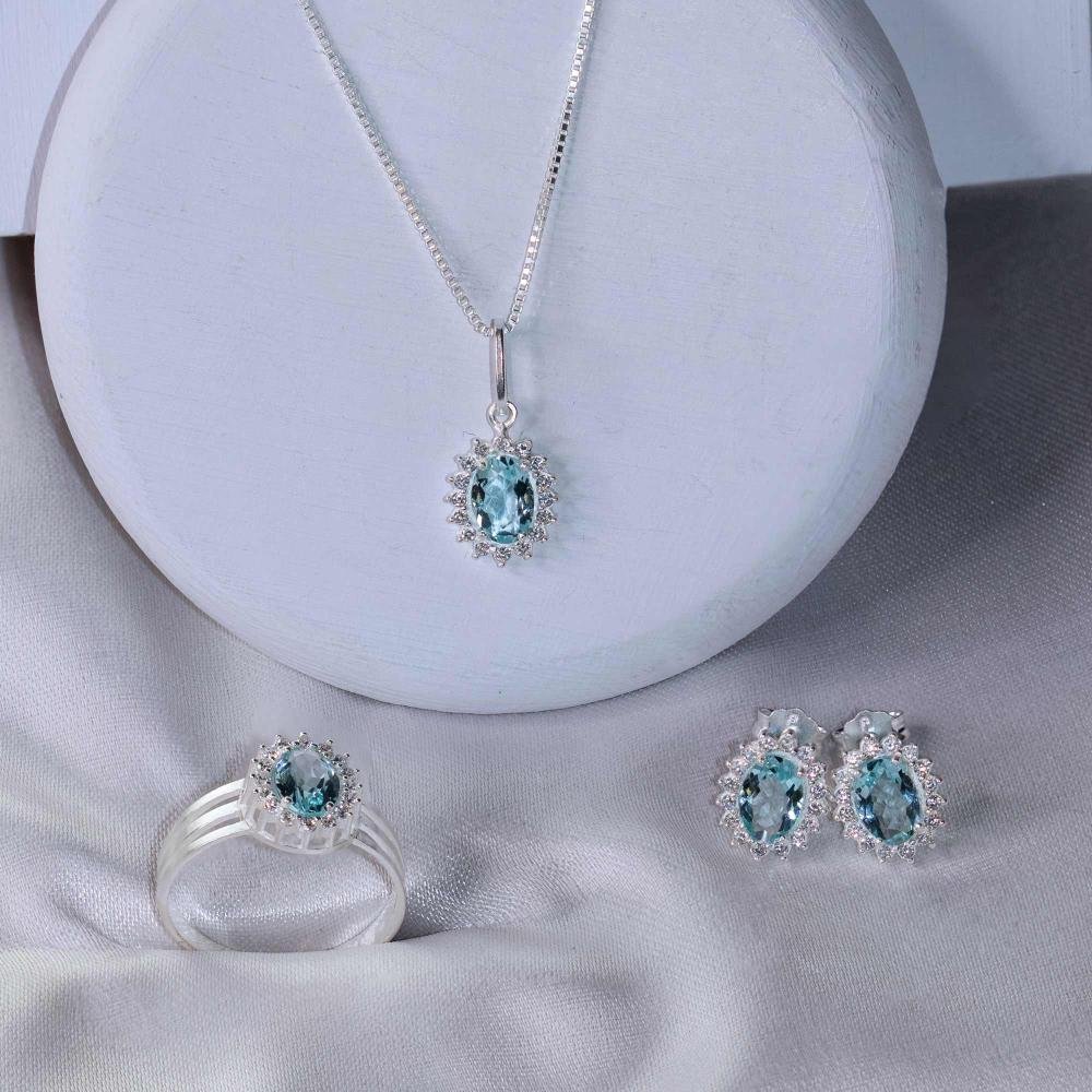 Anel de Prata Coleção Queens Oval Cristal Topázio Sky 5x7 e Zircônias Brancas Prata 3