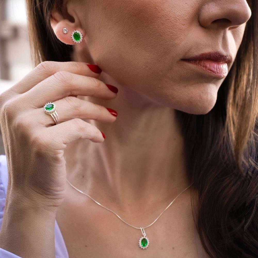 Anel de Prata Coleção Queens Cristal Esmeralda 5x7 e Zircônias Brancas Prata 2