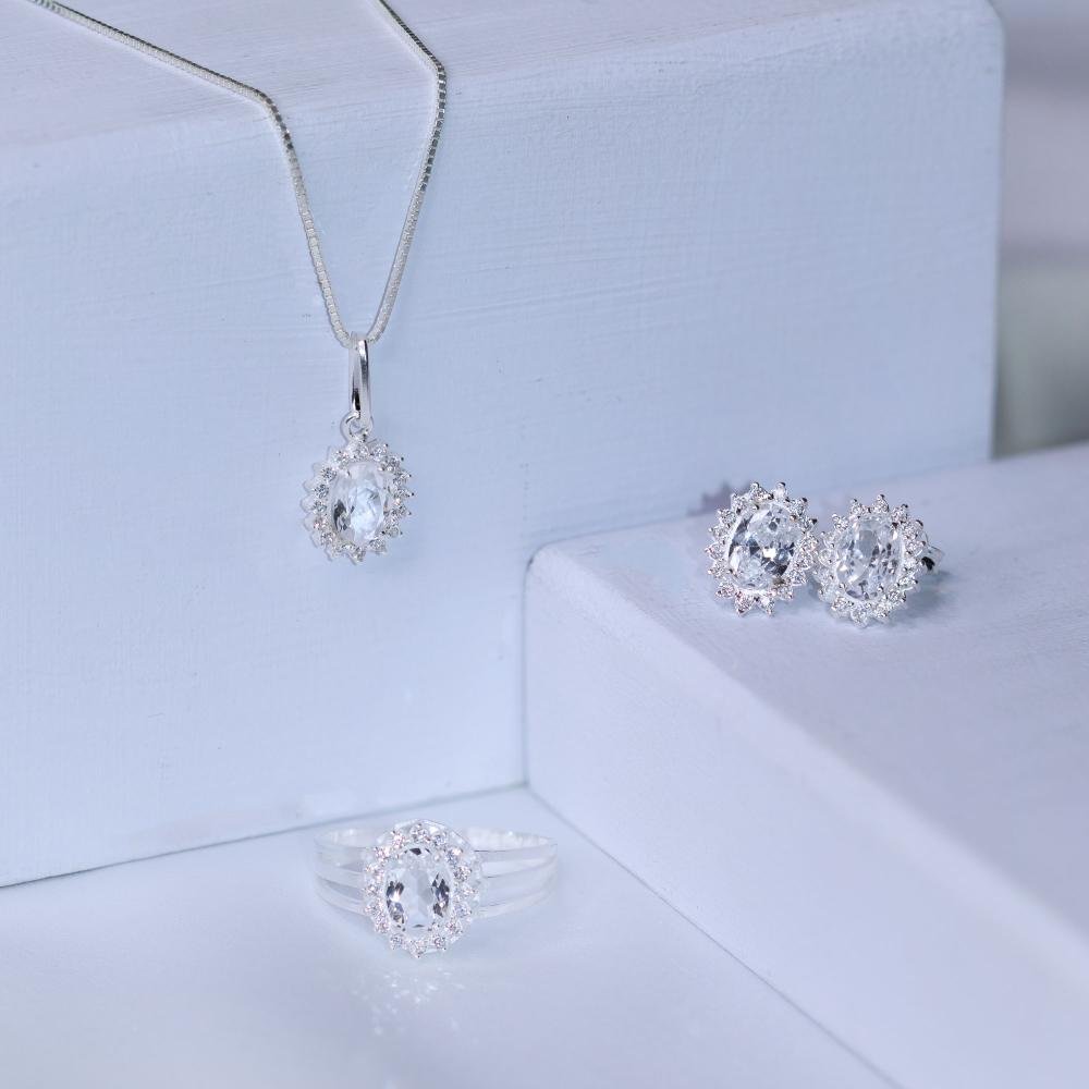 Anel de Prata Coleção Queens Cristal 5x7 e Zircônias Brancas Prata 3