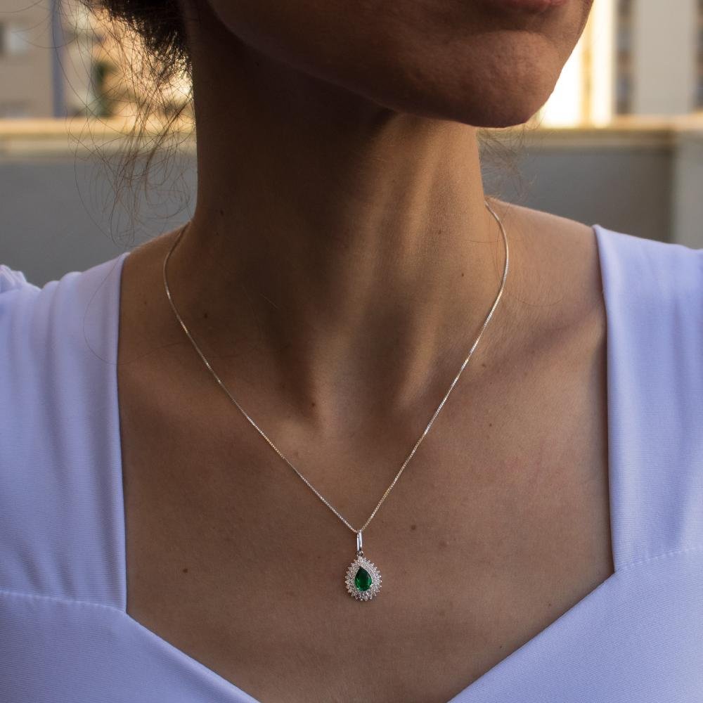 Colar de Prata Coleção Queens Cristal Esmeralda 5x7 e Zircônias Brancas 45cm Prata 2