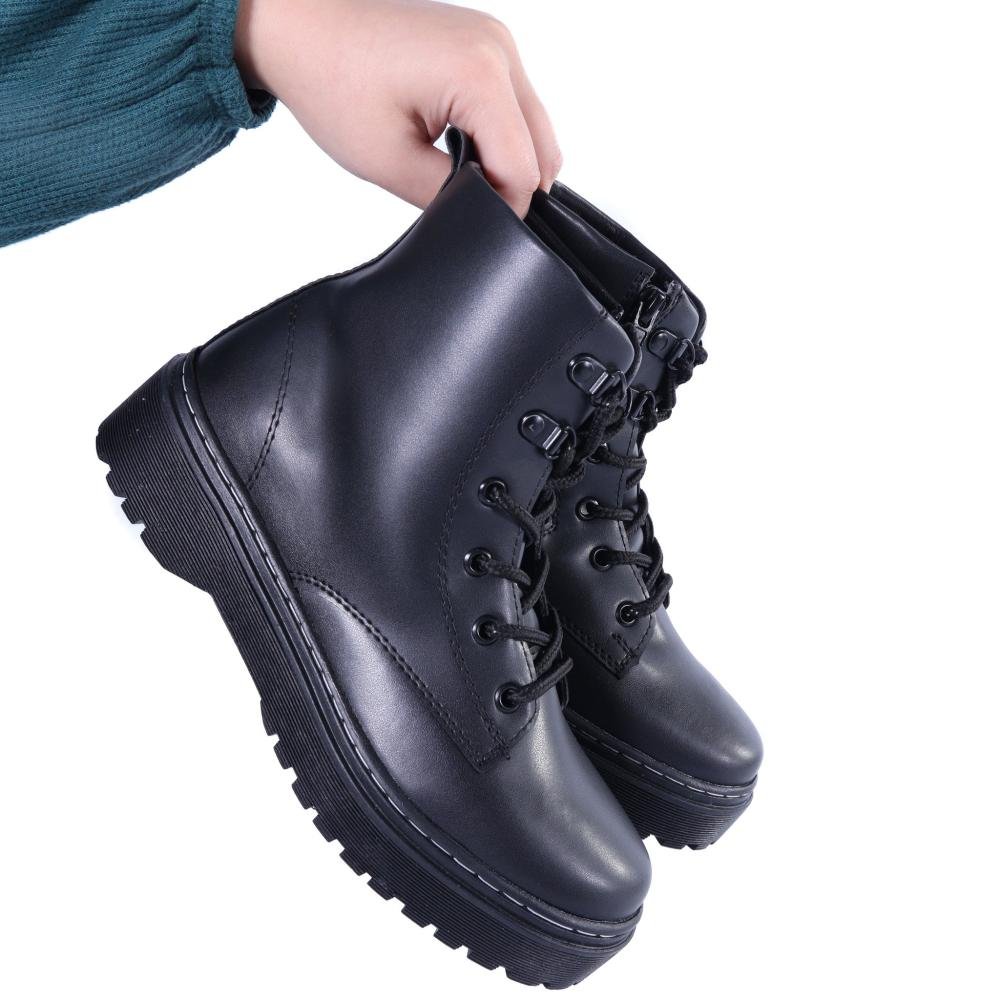 Coturno Feminino Zariff Cano Curto 7005 Preto Preto 6