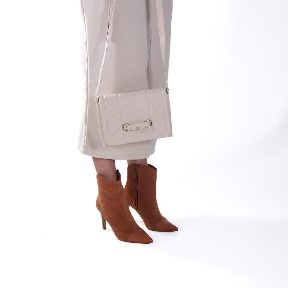 Bota Feminina Zariff Bico Fino 430281 Camel Marrom