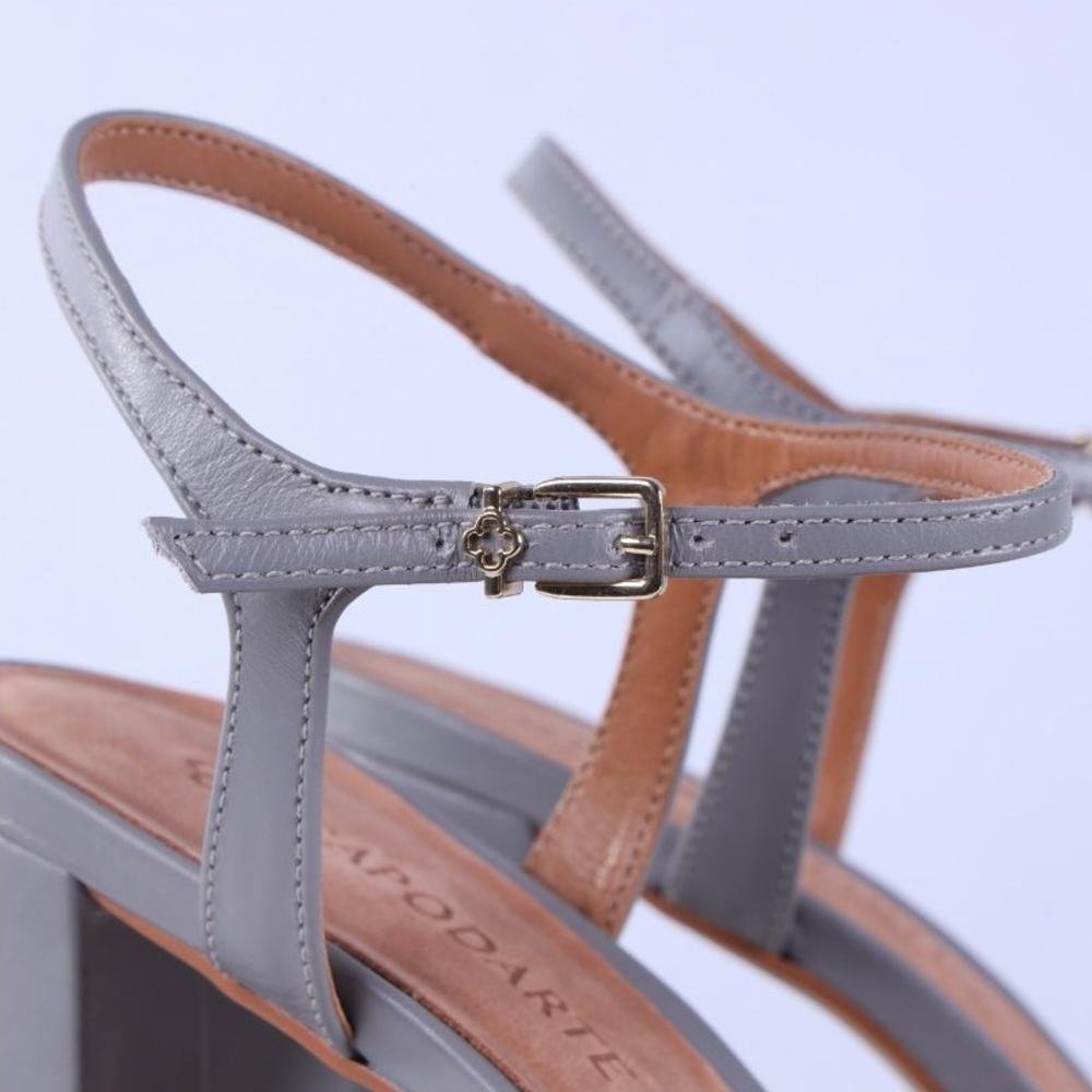 Sandália Capodarte Feminina 4019315 Carbono Cinza 6