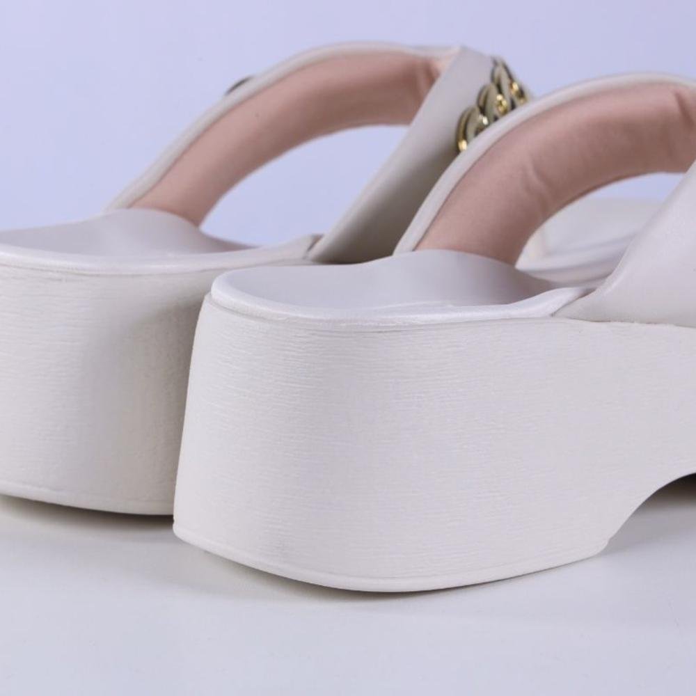 Tamanco Feminino Moleca Plataforma com Corrente 5503,117 Pele Branco 4