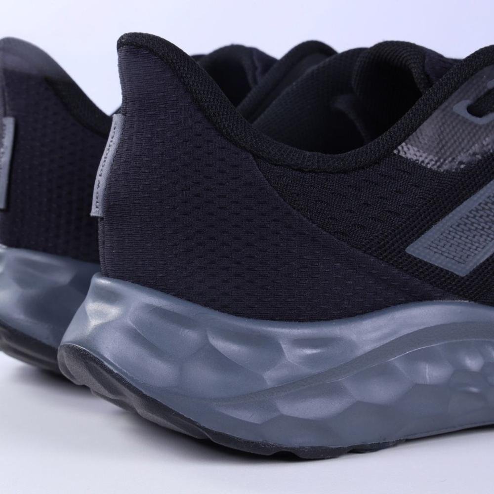 Tênis Masculino New Balance Arishi V4 Preto/Prata Preto 5