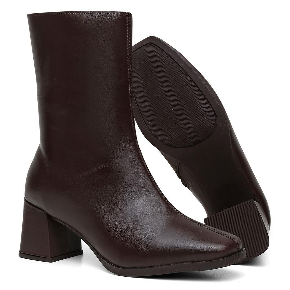 Bota Feminina Couro Cano Médio Salto Grosso Bico Quadrado 5