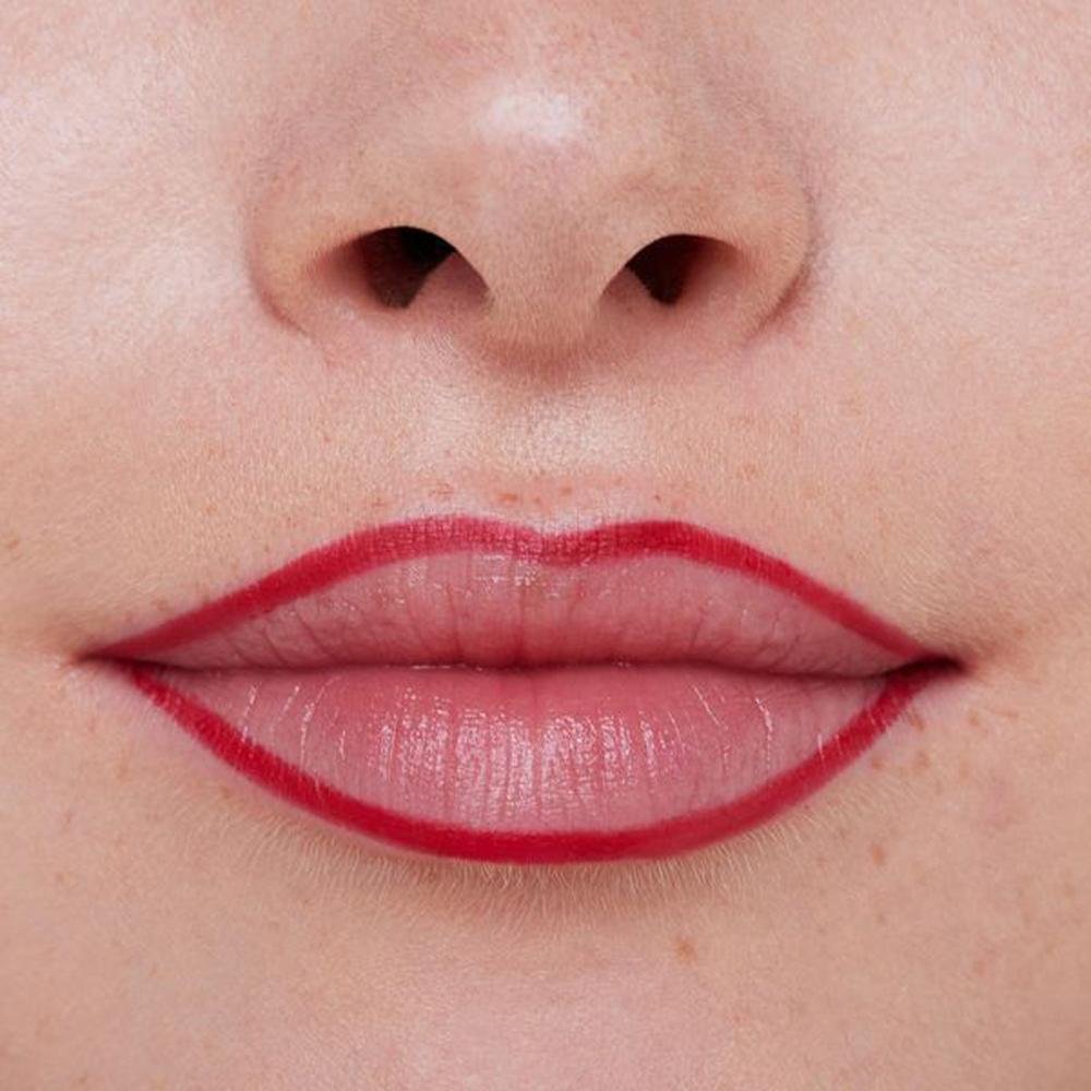 Essence 8H Matte 07 Classic Red Lápis Labial 0,3g 07 Classic Red 3