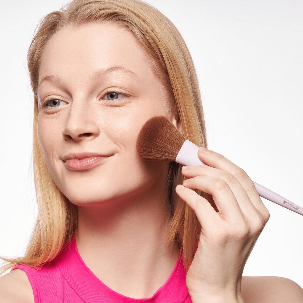 Essence 01 Powdered Perfection Pincel para Pó Roxo ÚNICO 6