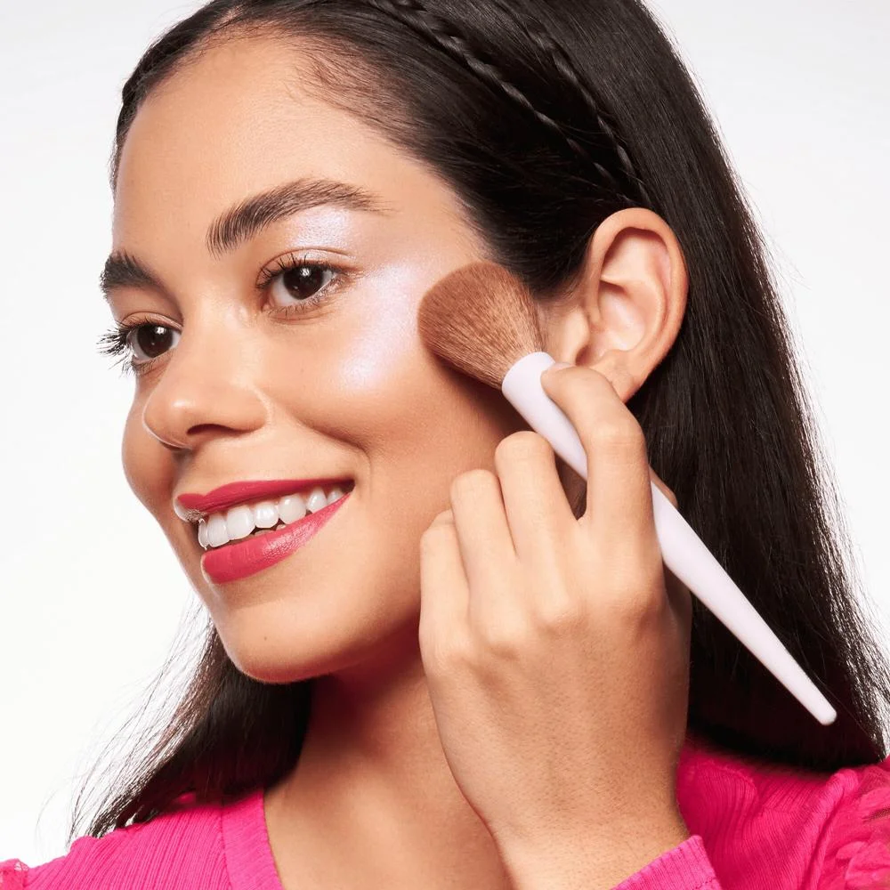 Essence 01 It'S Glow Time Pincel para Blush e Iluminador Roxo ÚNICO 3