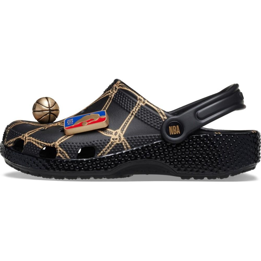 Sandália crocs nba classic clog multi Black/Gold 3