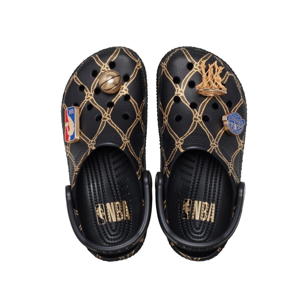 Sandália crocs nba classic clog multi Black/Gold 5