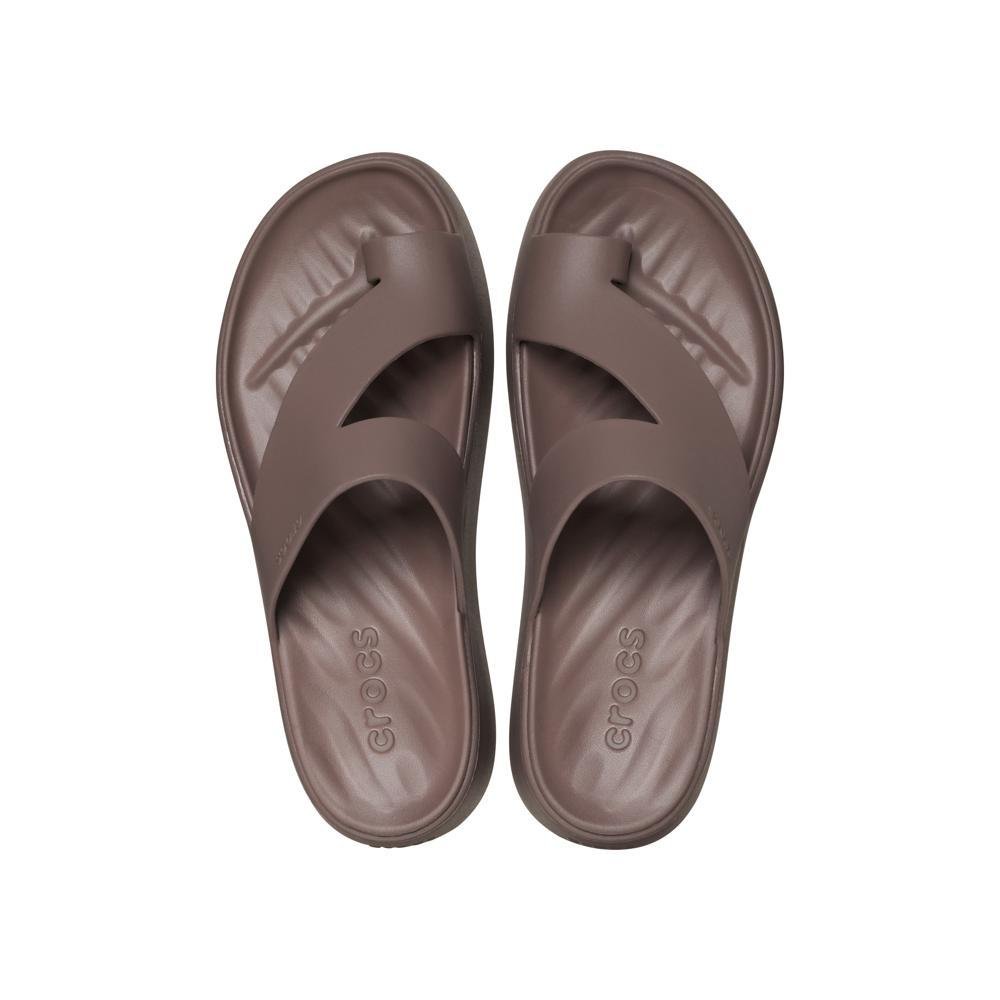 Sandália Crocs Getaway Platform Toe Loop Sandal
TRUFFLE Truffle 4
