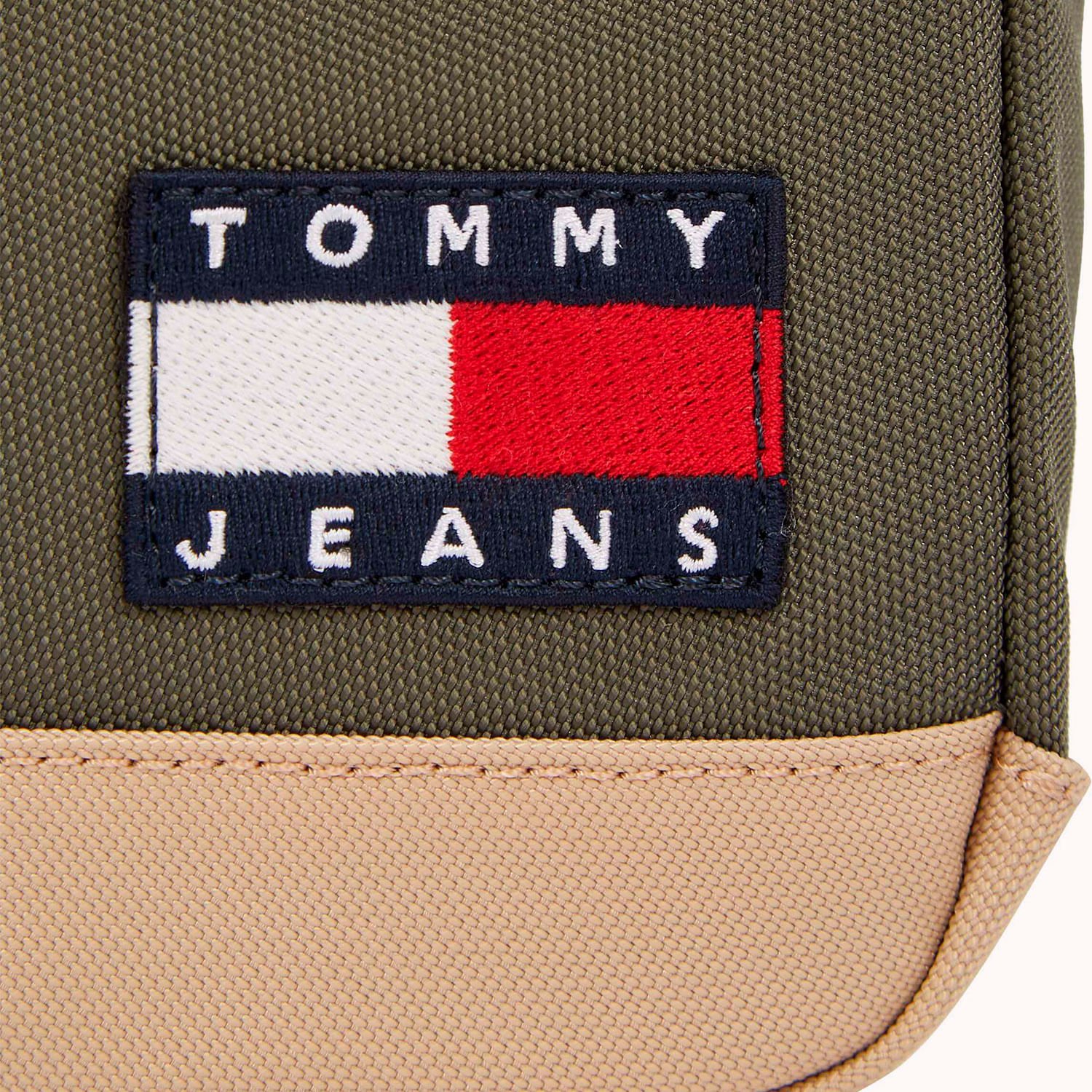 Bolsa Tommy Jeans Daily Square Marrom 2