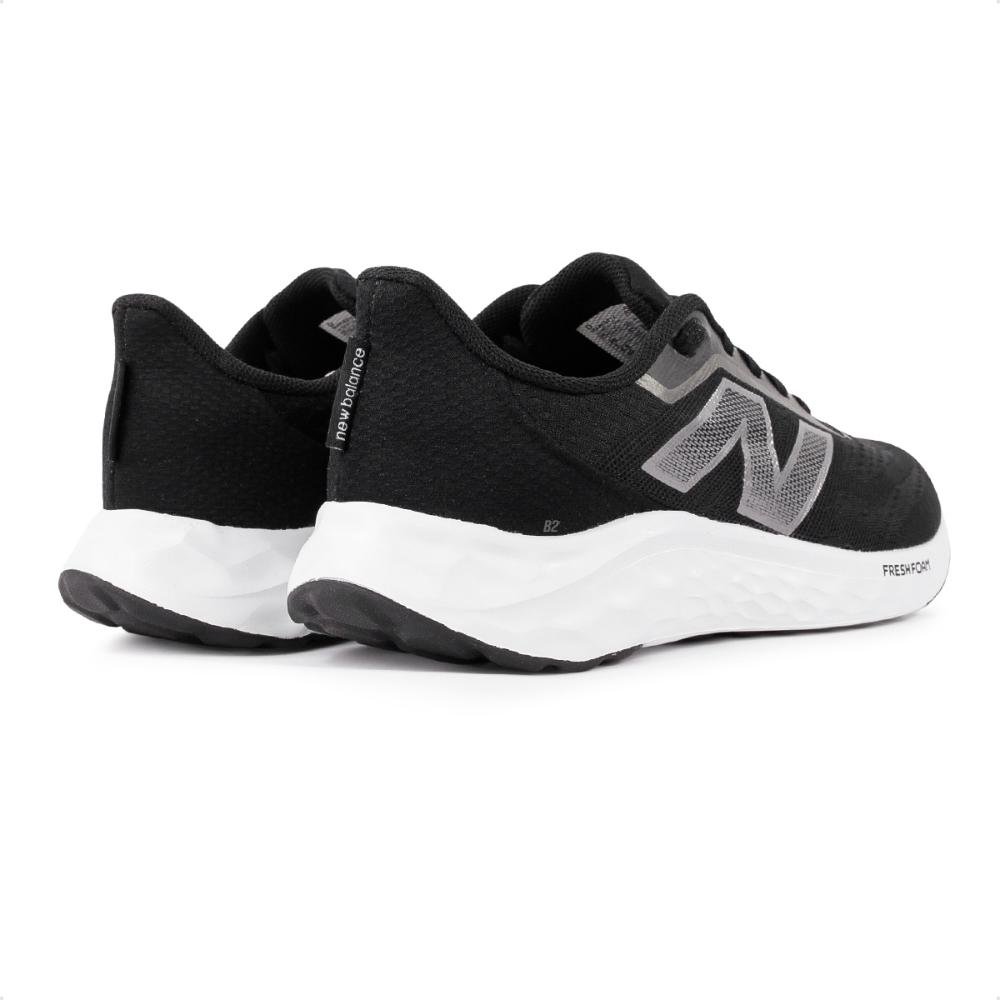 Tênis New Balance Fresh Foam Arishi V4 Masculino Preto/Prata 3