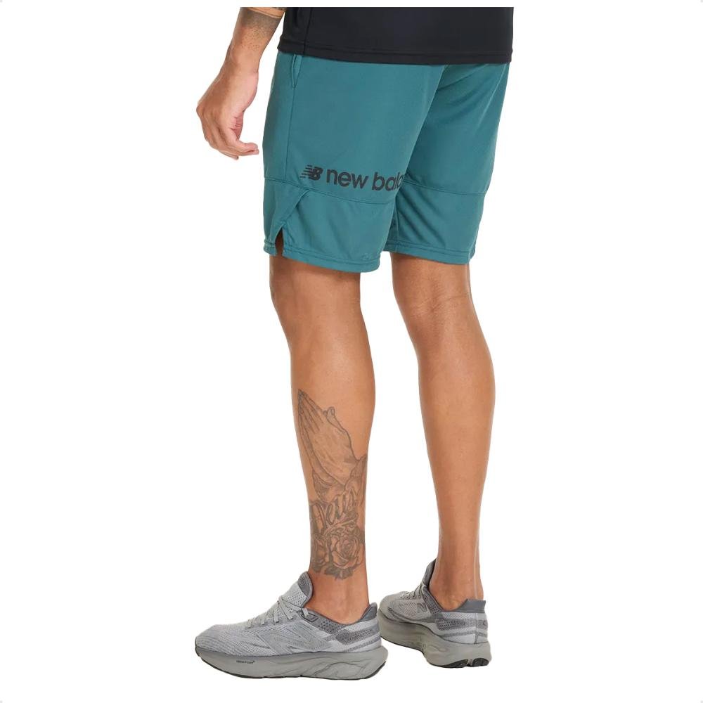 Bermuda New Balance Tenacity 9" Masculina Verde Petróleo 2