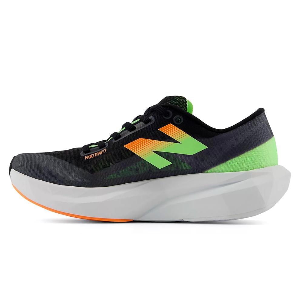 Tenis New Balance Fuelcell Rebel V4 Feminino Preto/Verde 2