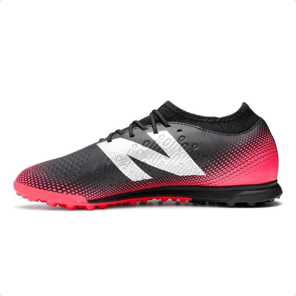 Chuteira Society New Balance Tekela Magique Tf V4+ Unissex Preto/Coral 2