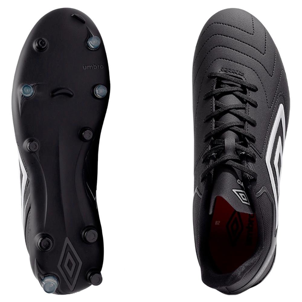 Chuteira Campo Umbro Master Class Club Masculina Preto/Branco 5