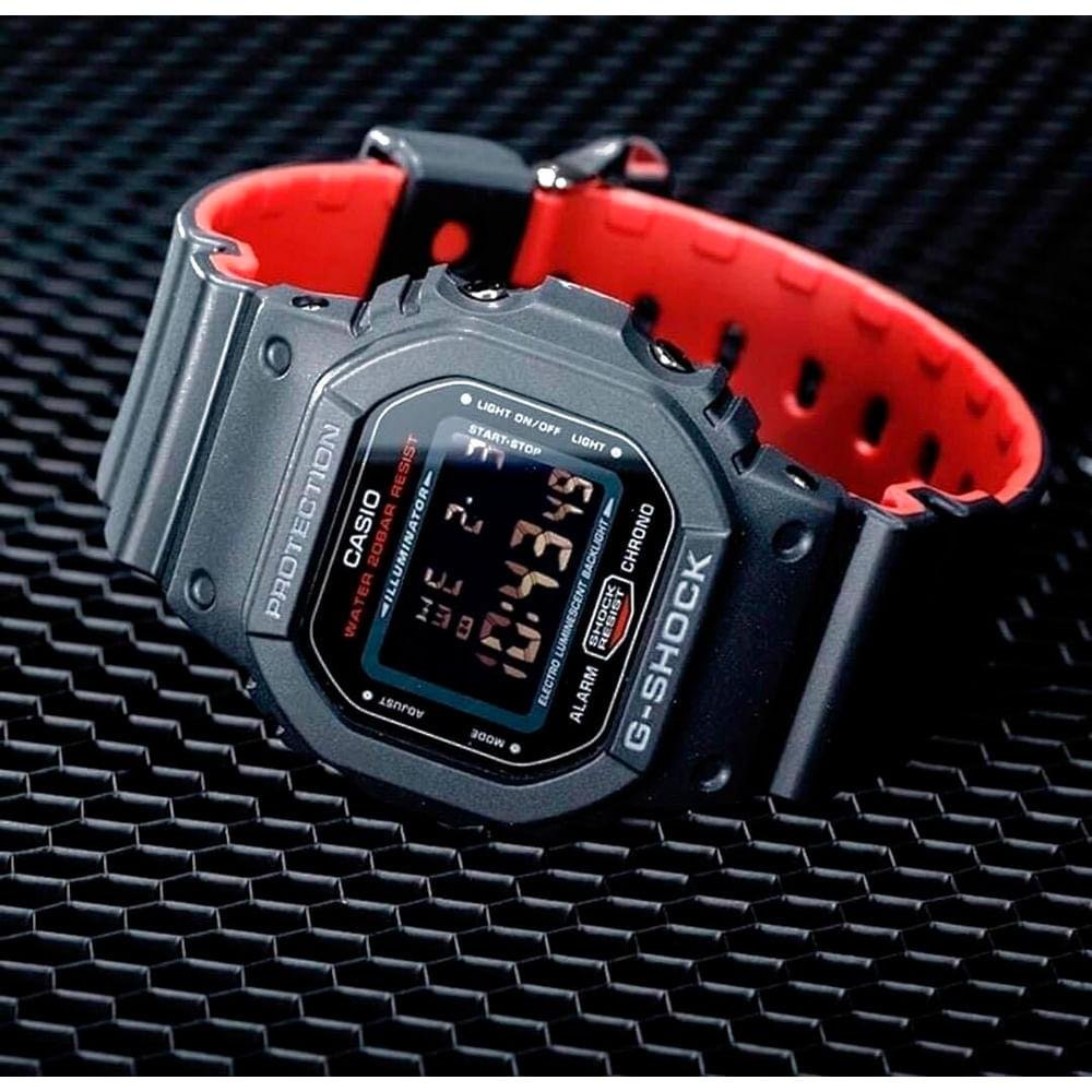 Relógio Masculino G-Shock Casio Preto DW-5600UHR-1DR Preto 3