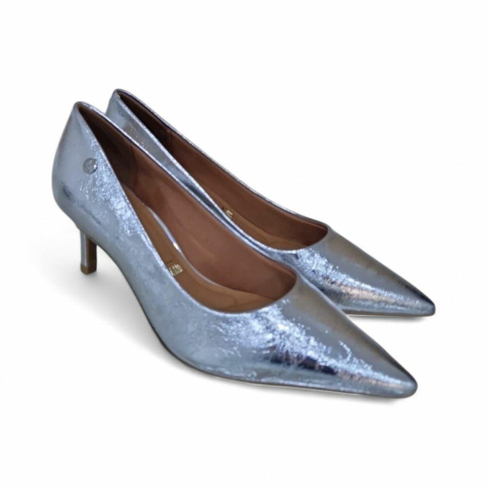 Scarpin Feminino Vizzano Salto Médio Bico Fino Metalizado Prata Velho 2